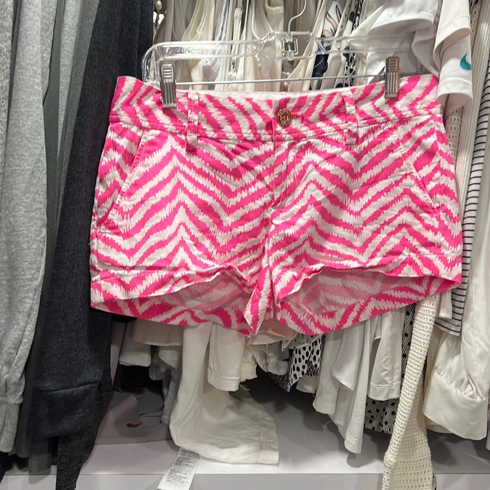 Lilly Pulitzer “Callahan” pink & white shorts